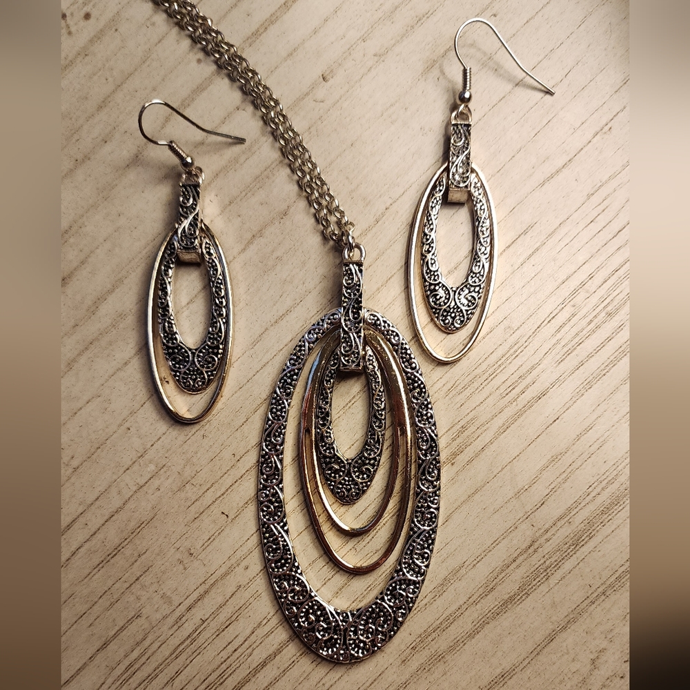 Earring and Necklace Set